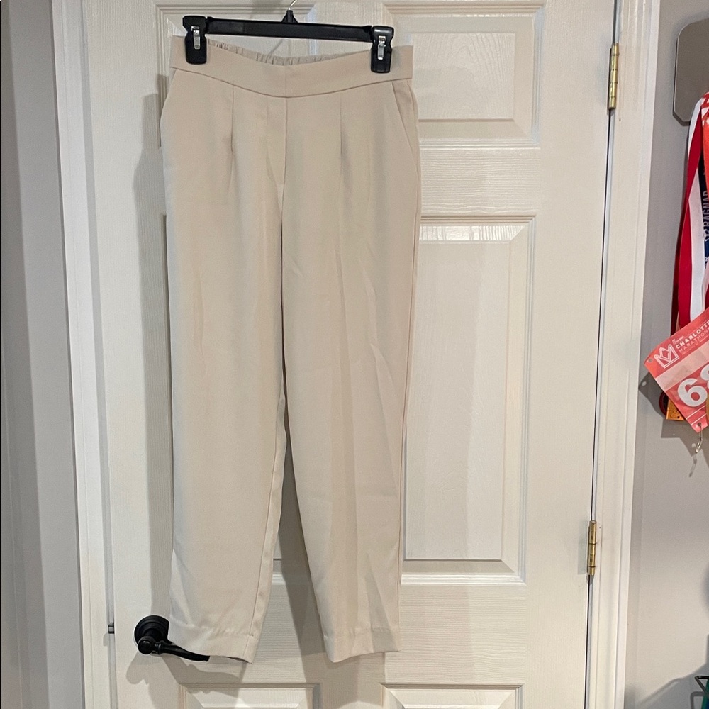 Dress Forum Cream Ankle Pants